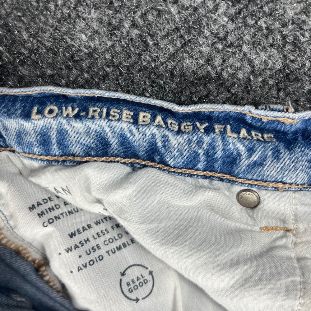 American Eagle Baggy Flare Jeans Womens 16 Light Wash Distressed Low Rise - Picture 8 of 13